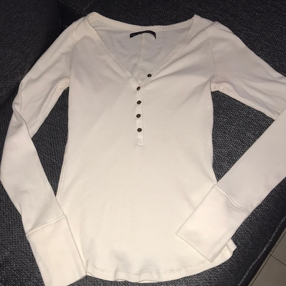 Womens White Long-Sleeve Henley Top